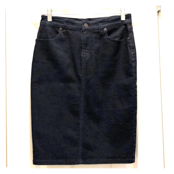 Banana Republic Sz: 2 Dark Denim Skirt - Picture 1 of 4